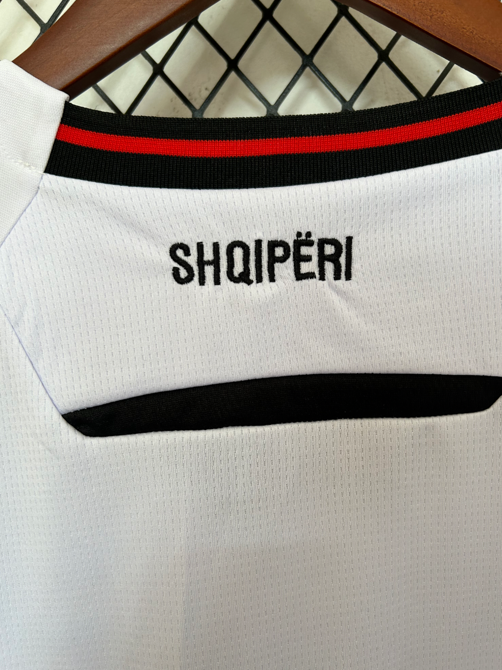 Terza maglia Albania 2025/2026 (Bianca)