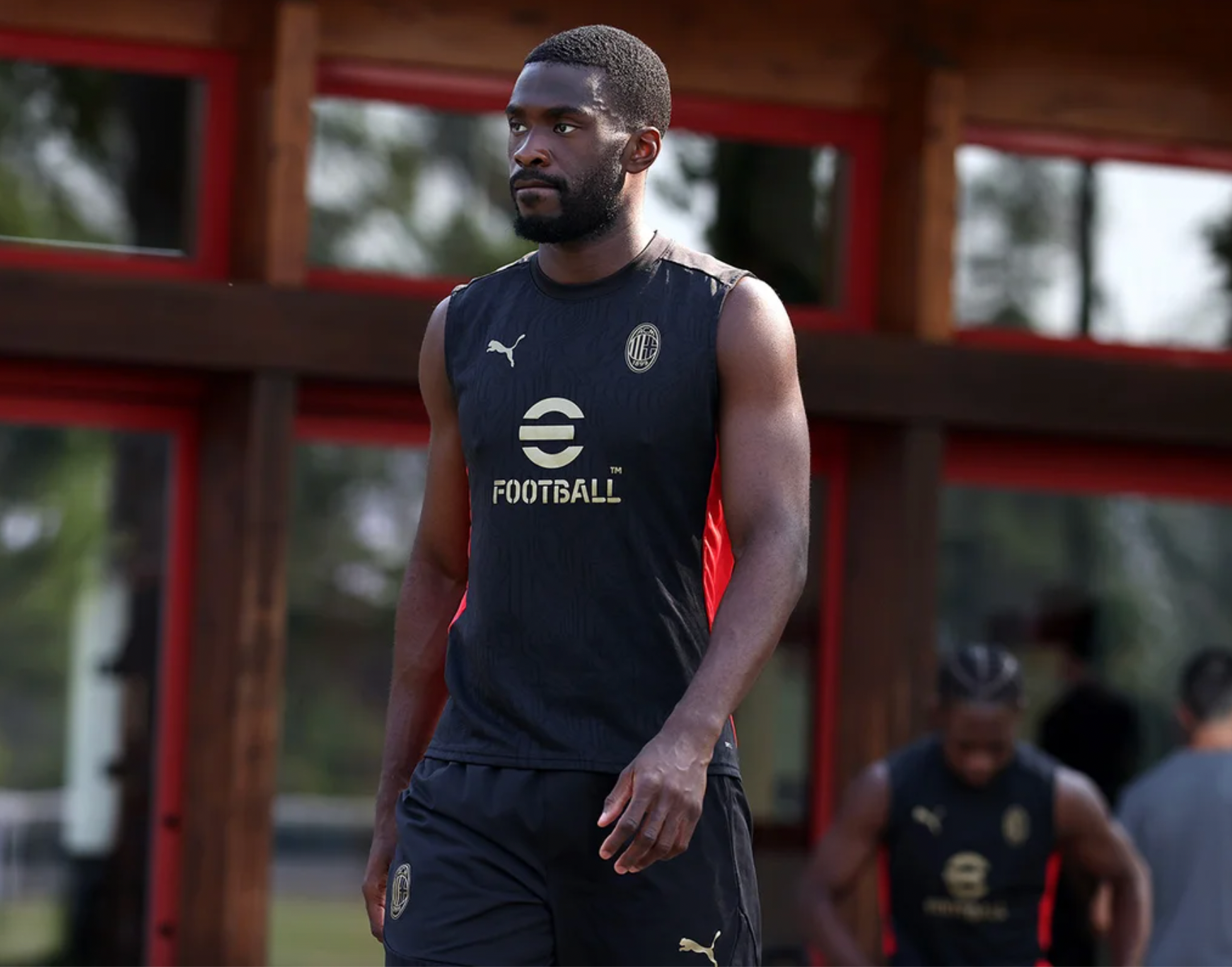 Set allenamento smanicato AC Milan 2025