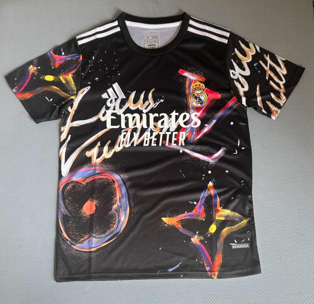 Maglia edizione speciale Real Madrid X LV 2025