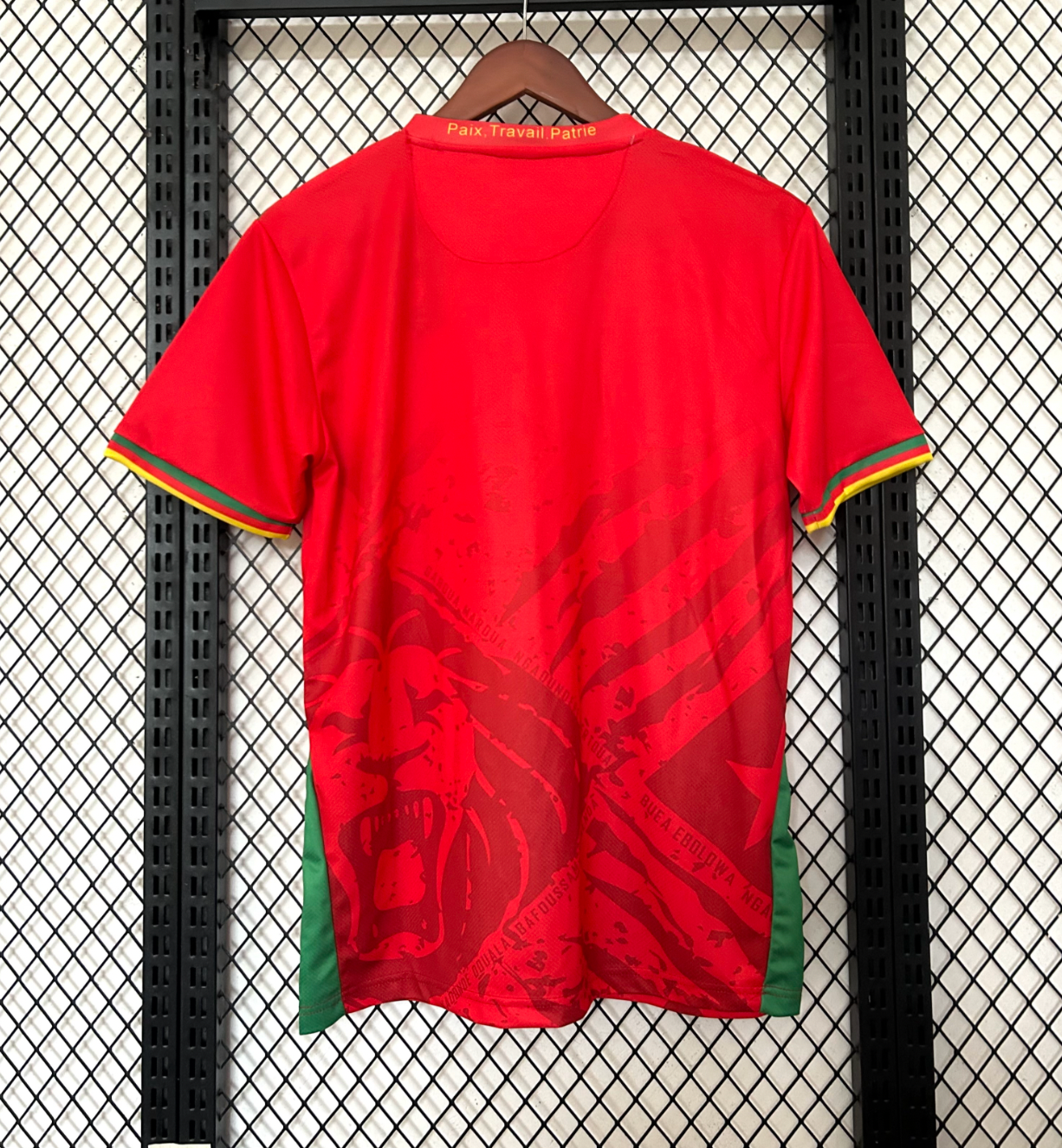 Kameroen 2025/2026 Derde rood shirt