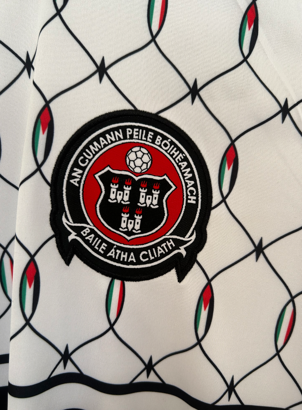 Bohemian FC x Kneecap 2026 Auswärtstrikot – Palästina Unterstützungsedition