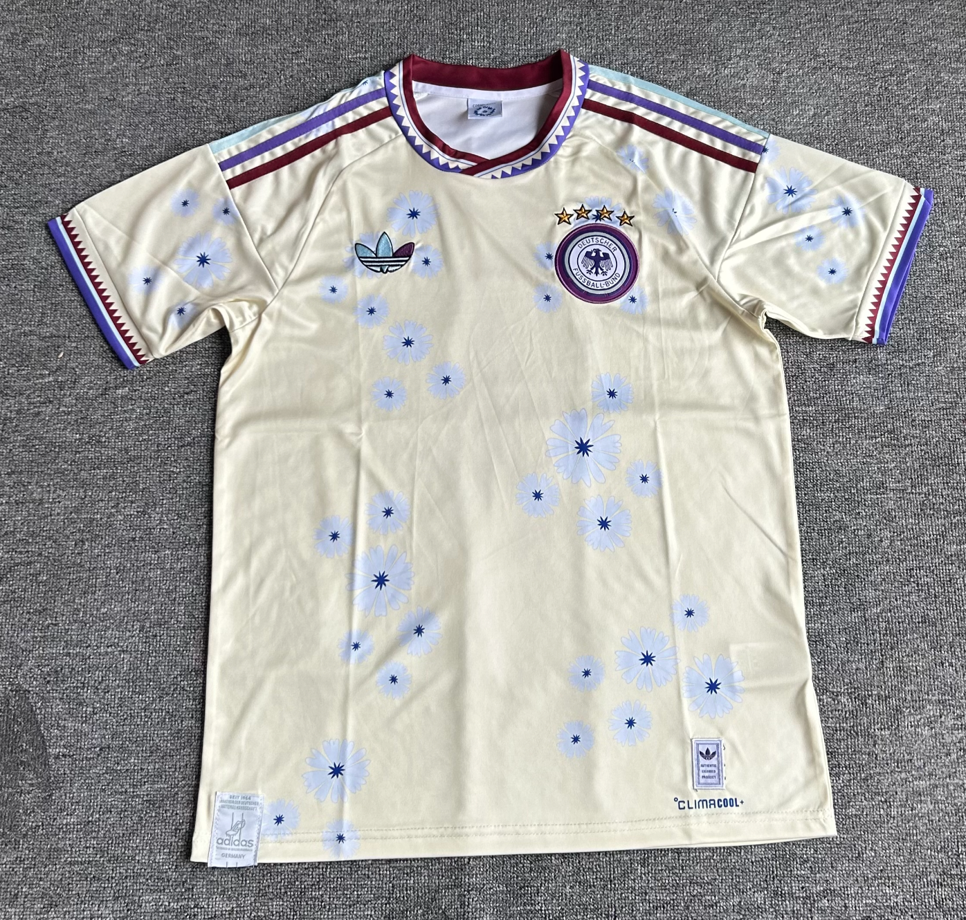 Maillot édition spéciale fleurs Allemagne 2026