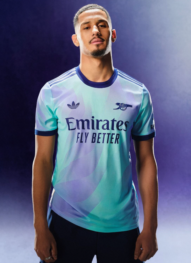Tercer uniforme Arsenal 2024/2025