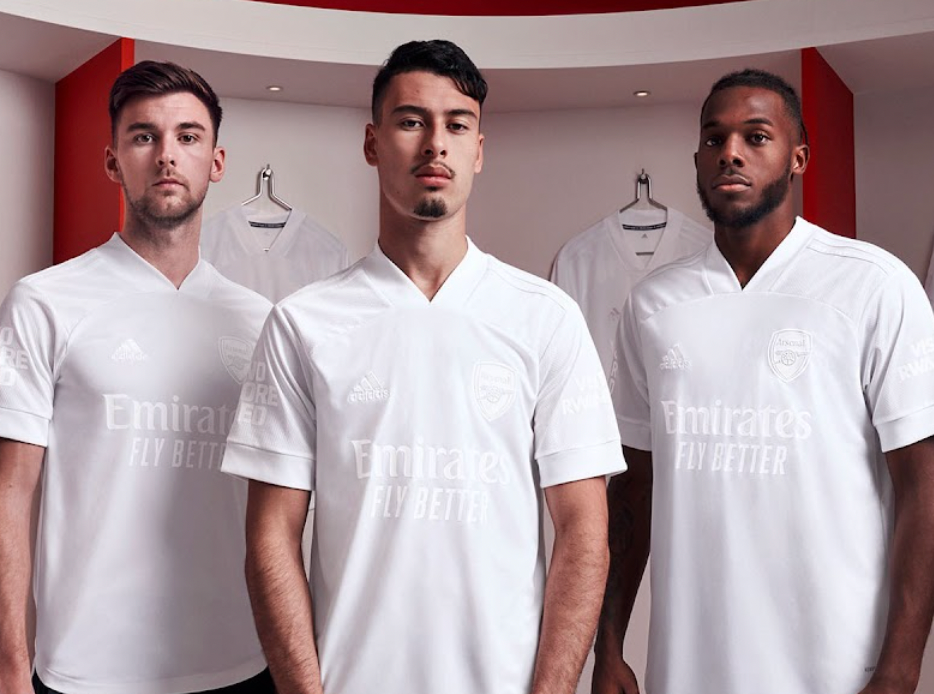 Kit bianco Arsenal 21/22