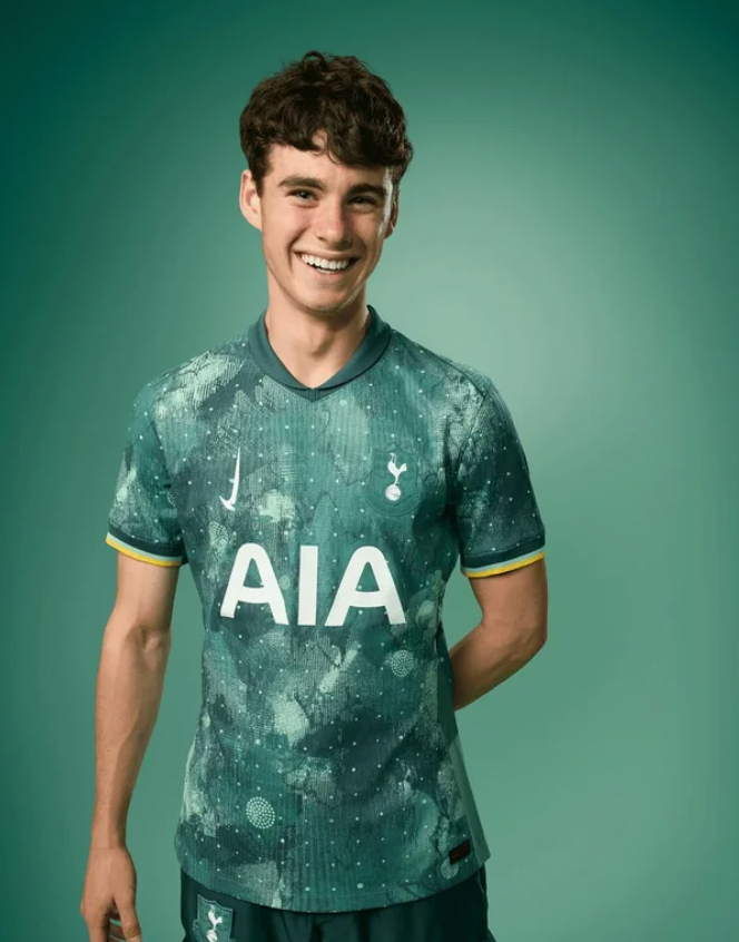 Terza maglia Tottenham 2024/2025