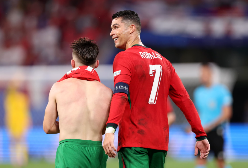 Portugal Heimtrikot 2024-2025 Langarm