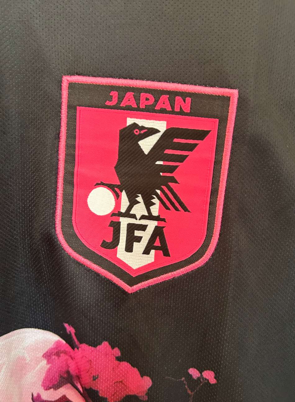 Japan Pinker Drache Sonderedition 2025/2026 Trikot