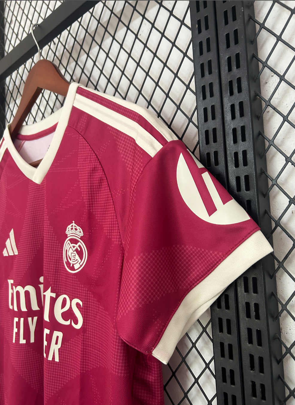Maglia terza Real Madrid CF 2026/2027 rosa