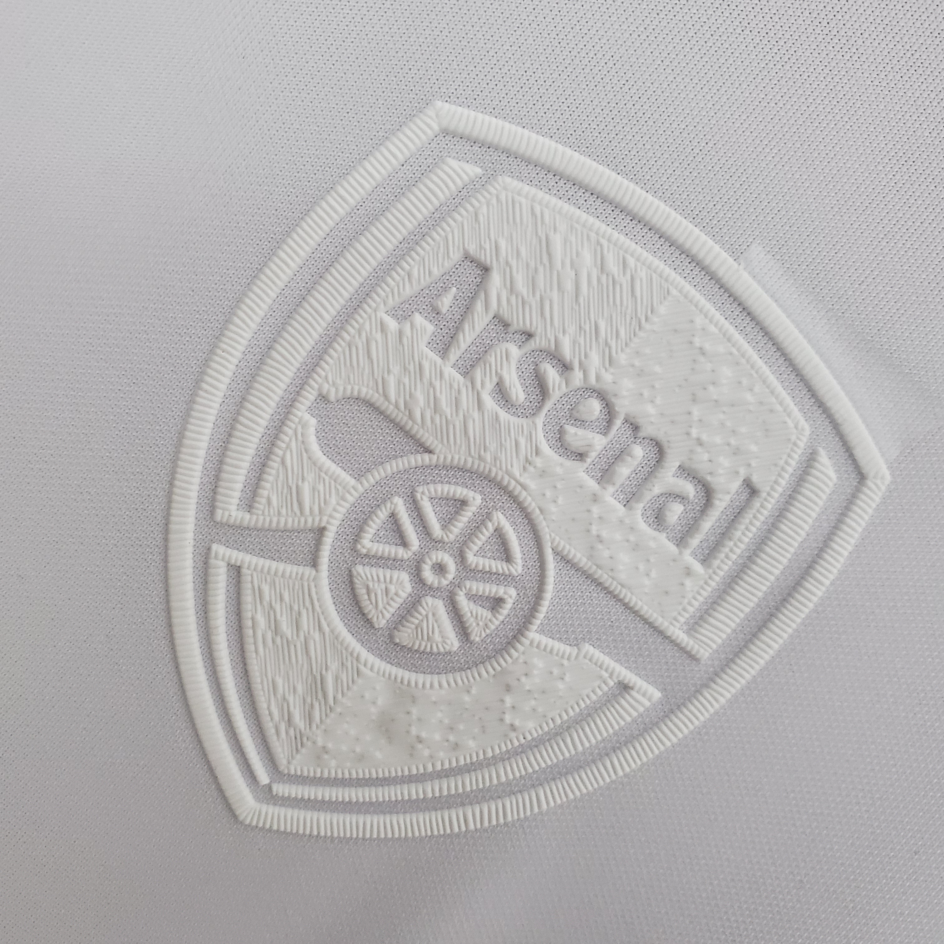Kit bianco Arsenal 21/22