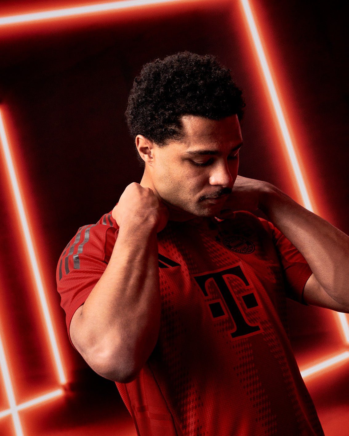 Maglia versione giocatore casalinga Bayern Monaco 2024/25
