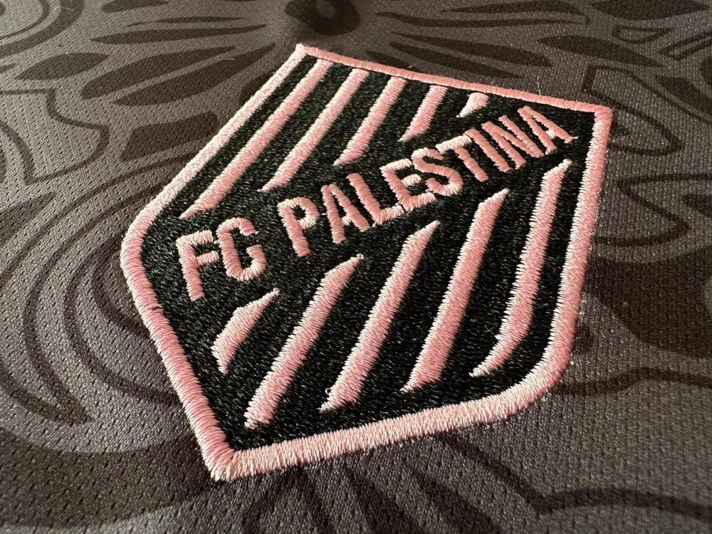 FC Palestina x Farrah Azam Kollaborationsshirt Schwarzes Trikot