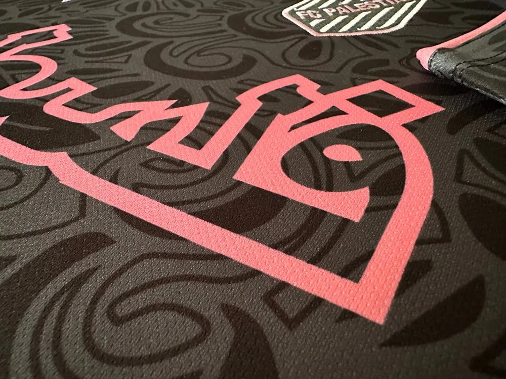 FC Palestina x Farrah Azam Kollaborationsshirt Schwarzes Trikot