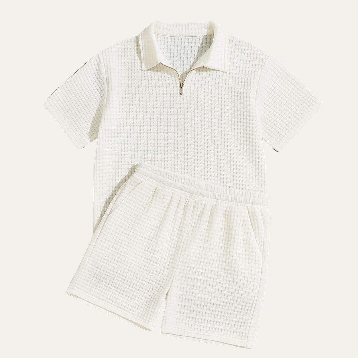 Completo coordinato uomo — Polo con zip, pantaloncini con coulisse, vestibilità comoda