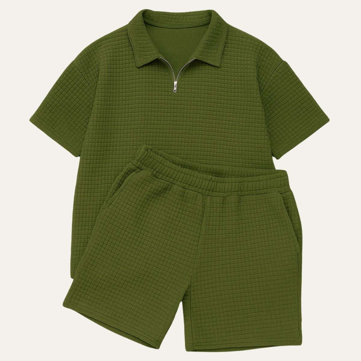 Completo coordinato uomo — Polo con zip, pantaloncini con coulisse, vestibilità comoda