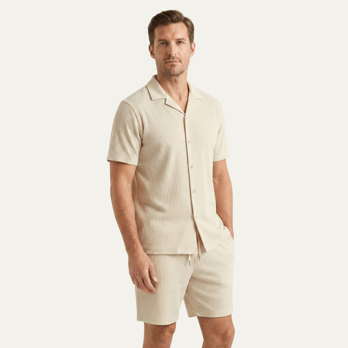 Completo lounge uomo — Maglia a maniche corte a coste e pantaloncini con coulisse
