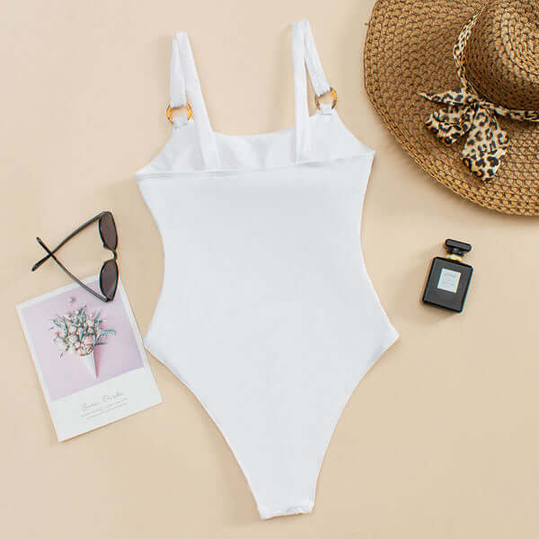 Damen Badeanzug, gerader Ausschnitt, Cut-Out vorne, Ringdetails