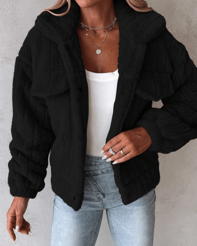 Cappotto teddy da donna caldo e accogliente per uno stile quotidiano