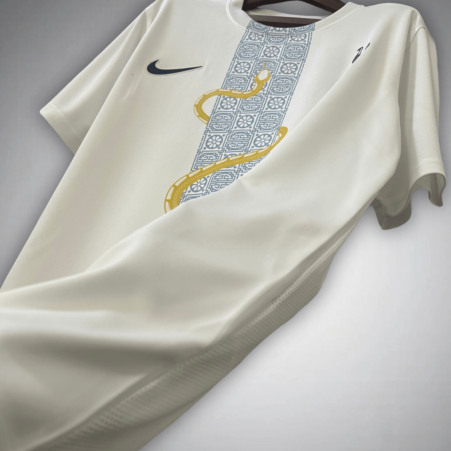 Tottenham Schlange Sonderedition Trikot