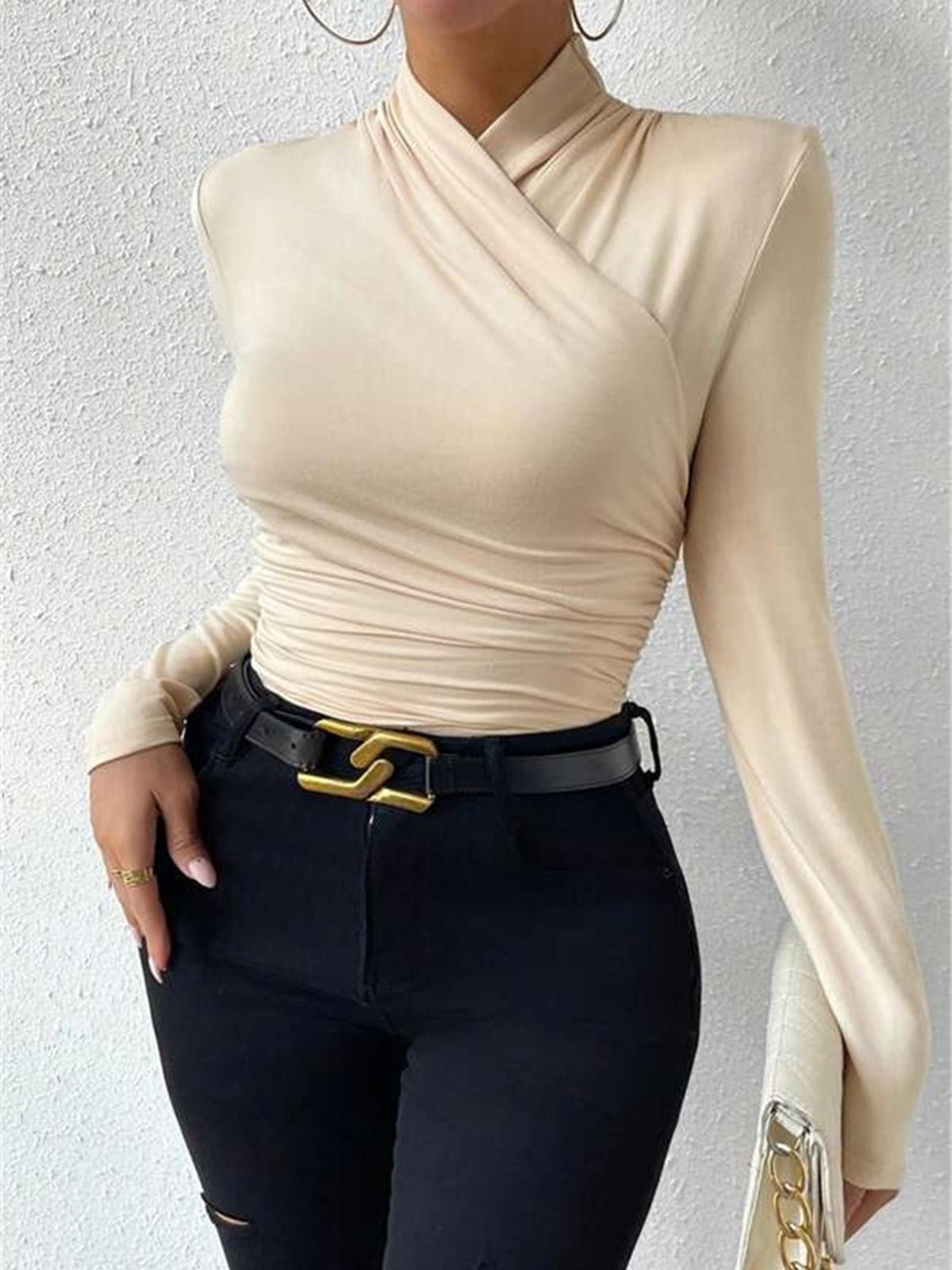 Haut femme, coupe slim, manches longues, détail croisé devant
