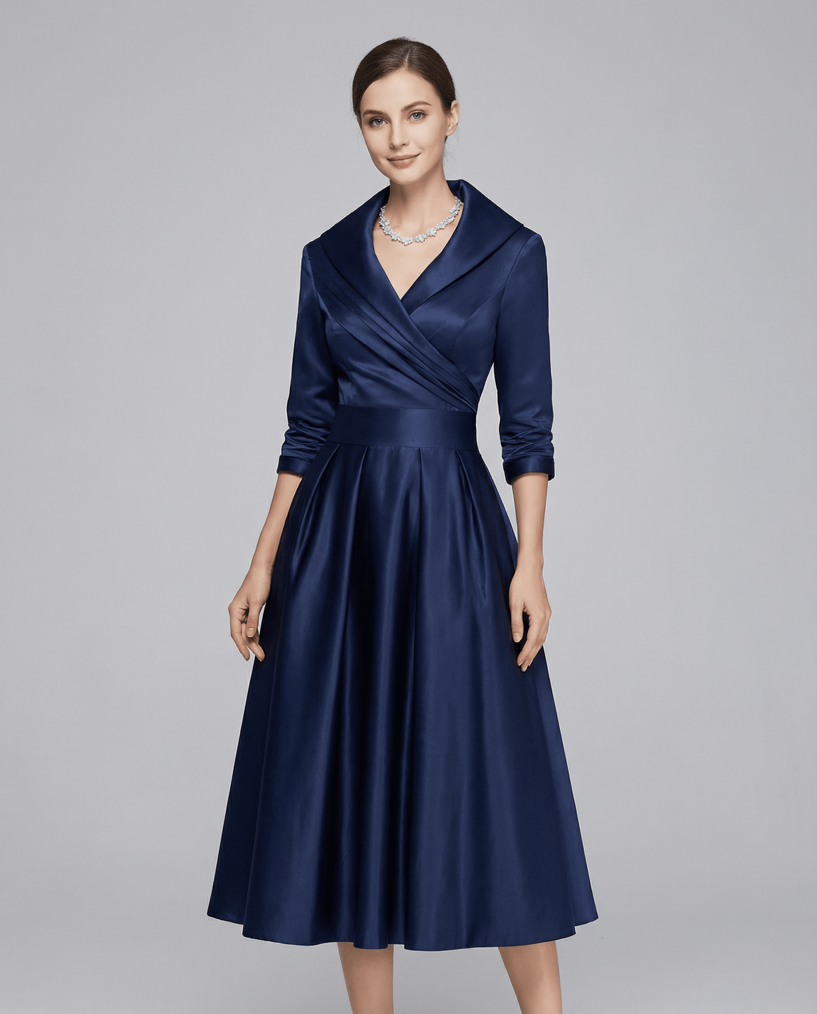 A-Linien-Kleid für Damen — Reverskragen, gekreuzte Falten in der Taille