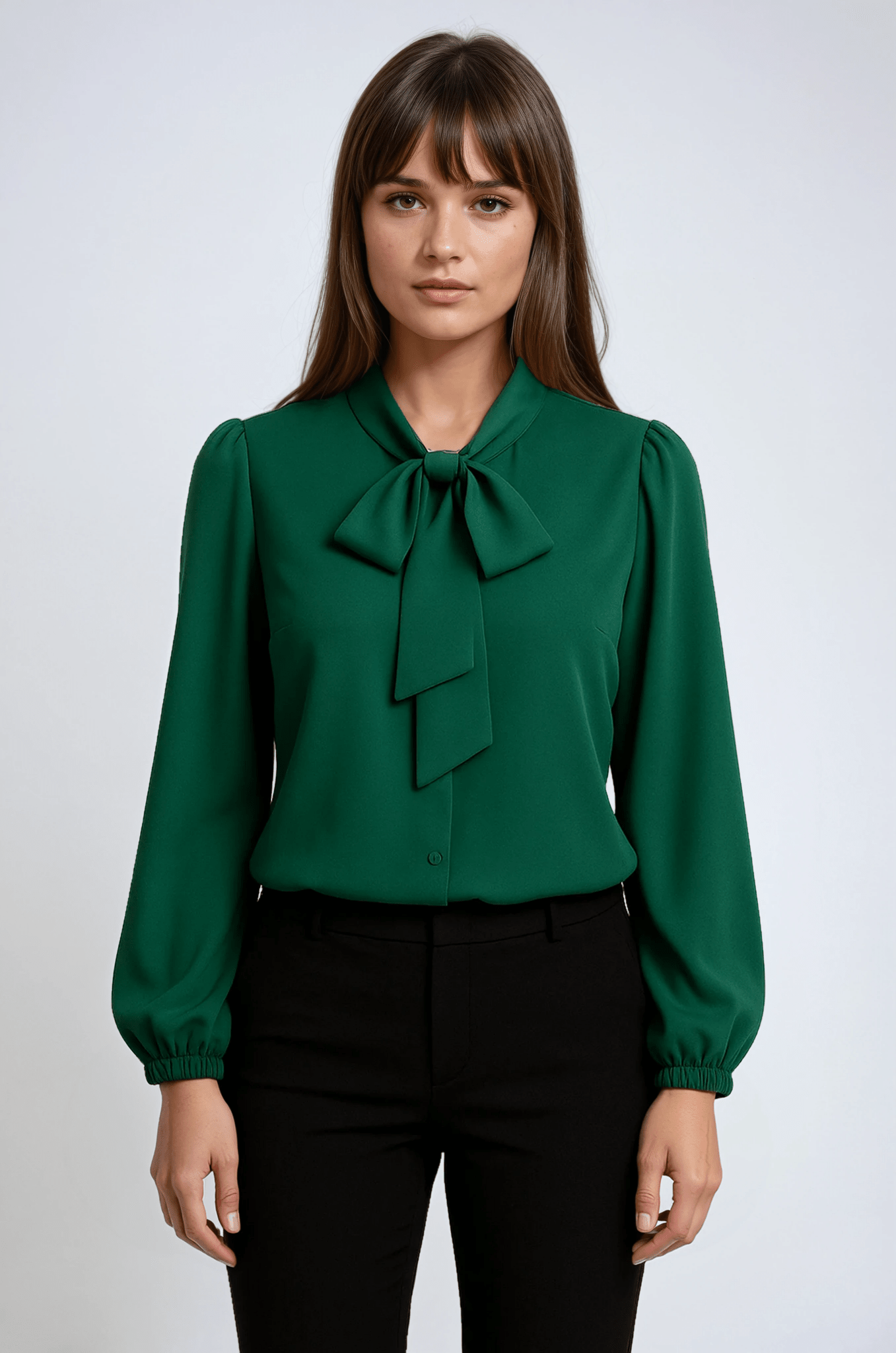Blusa da donna — Maniche lunghe aderenti, collo con fiocco, polsini arricciati