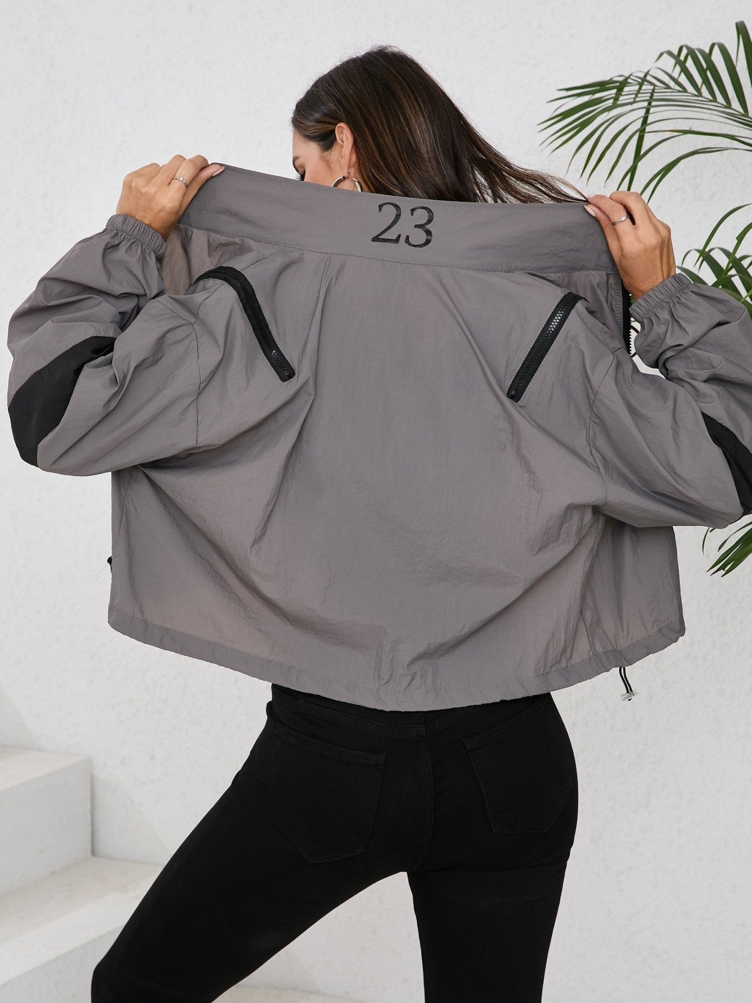 Giacca corta da donna Giacca corta antivento da donna — Design a righe con zip frontale — Vestibilità ampia con chiusura frontale a bottoni