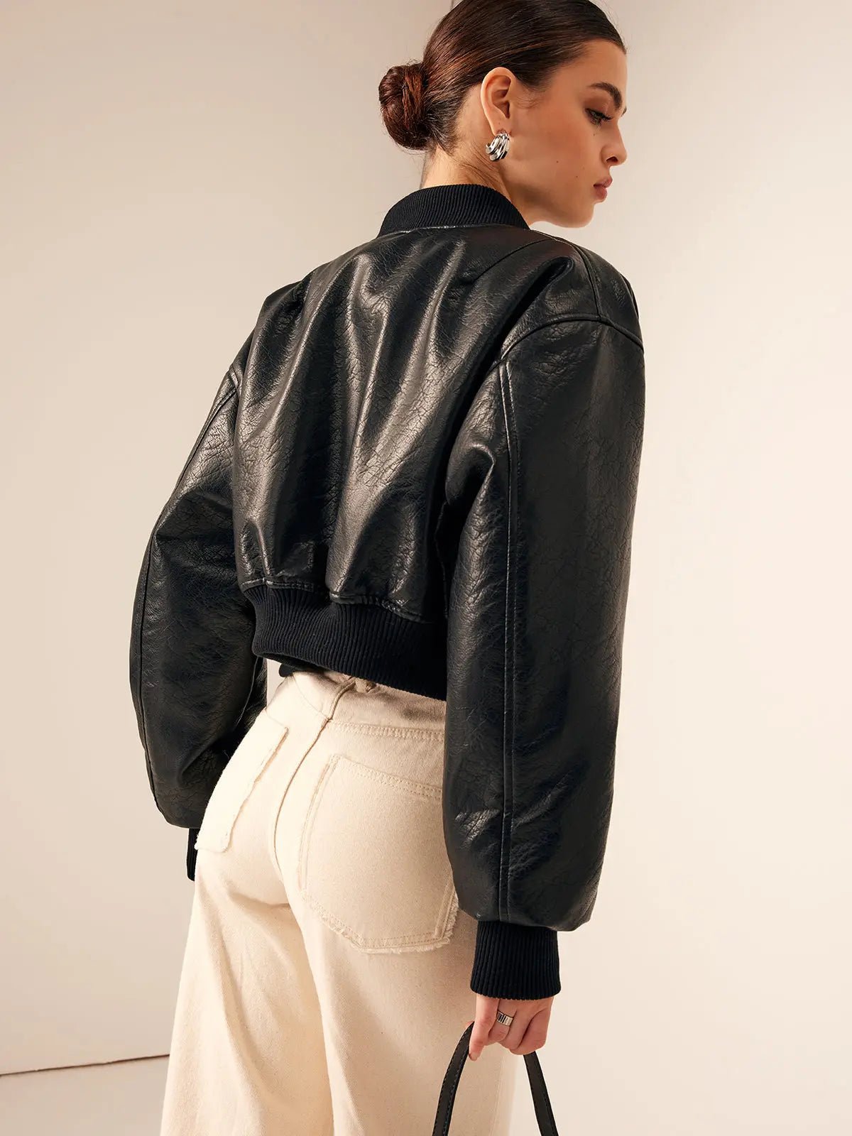 Veste femme — Longueur courte, fermeture éclair, poches zippées