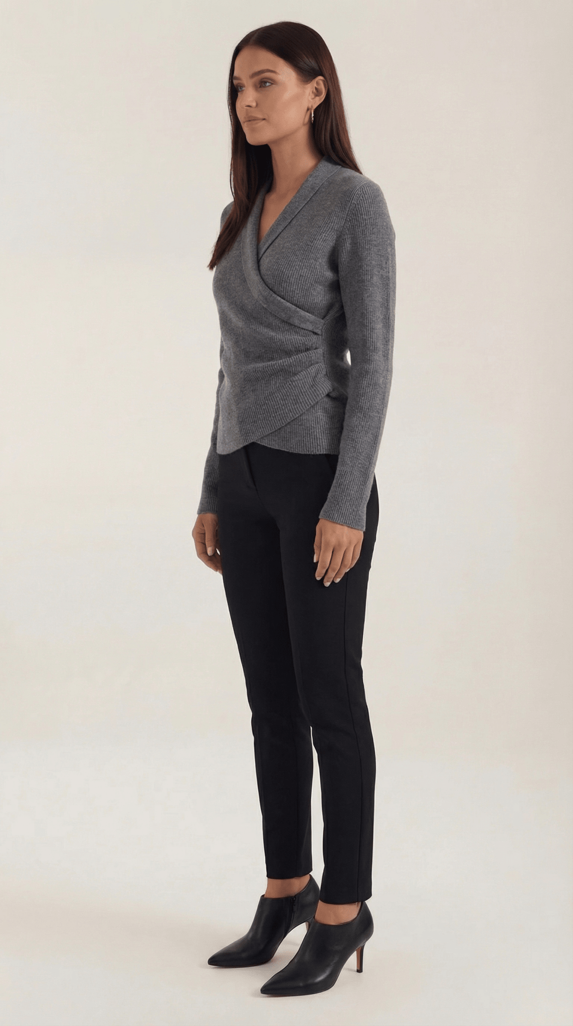 Maglione da donna — Vestibilità aderente, collo avvolgente con design a collo alto