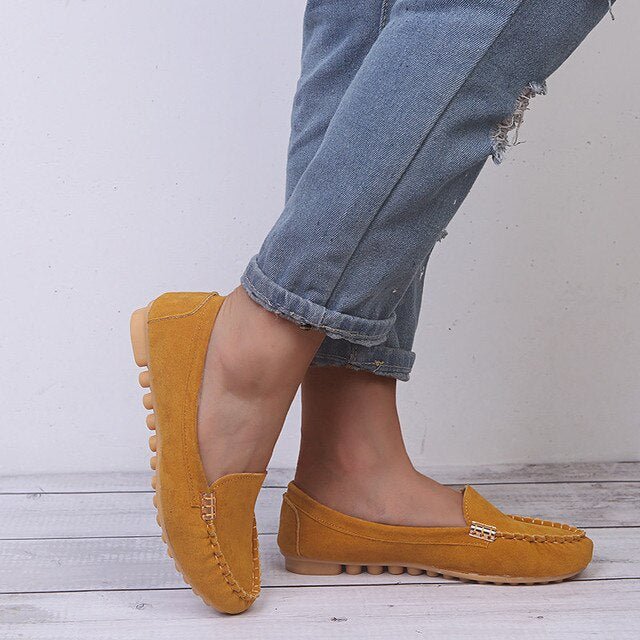 Mocassini da donna — Slip-on con suola piatta, tomaia chiusa, design minimalista