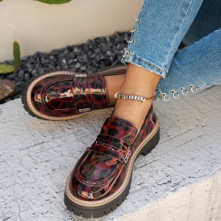 Mocassini da donna — Slip-on con suola spessa e battistrada