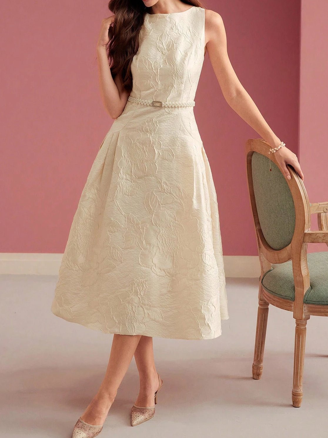Damen Midikleid — A-Linien-Passform, Bootsausschnitt, ärmellos, Gürtel