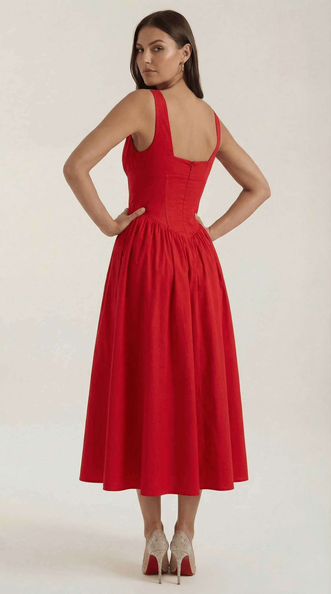Vestito midi donna — corpetto aderente e scollo a V