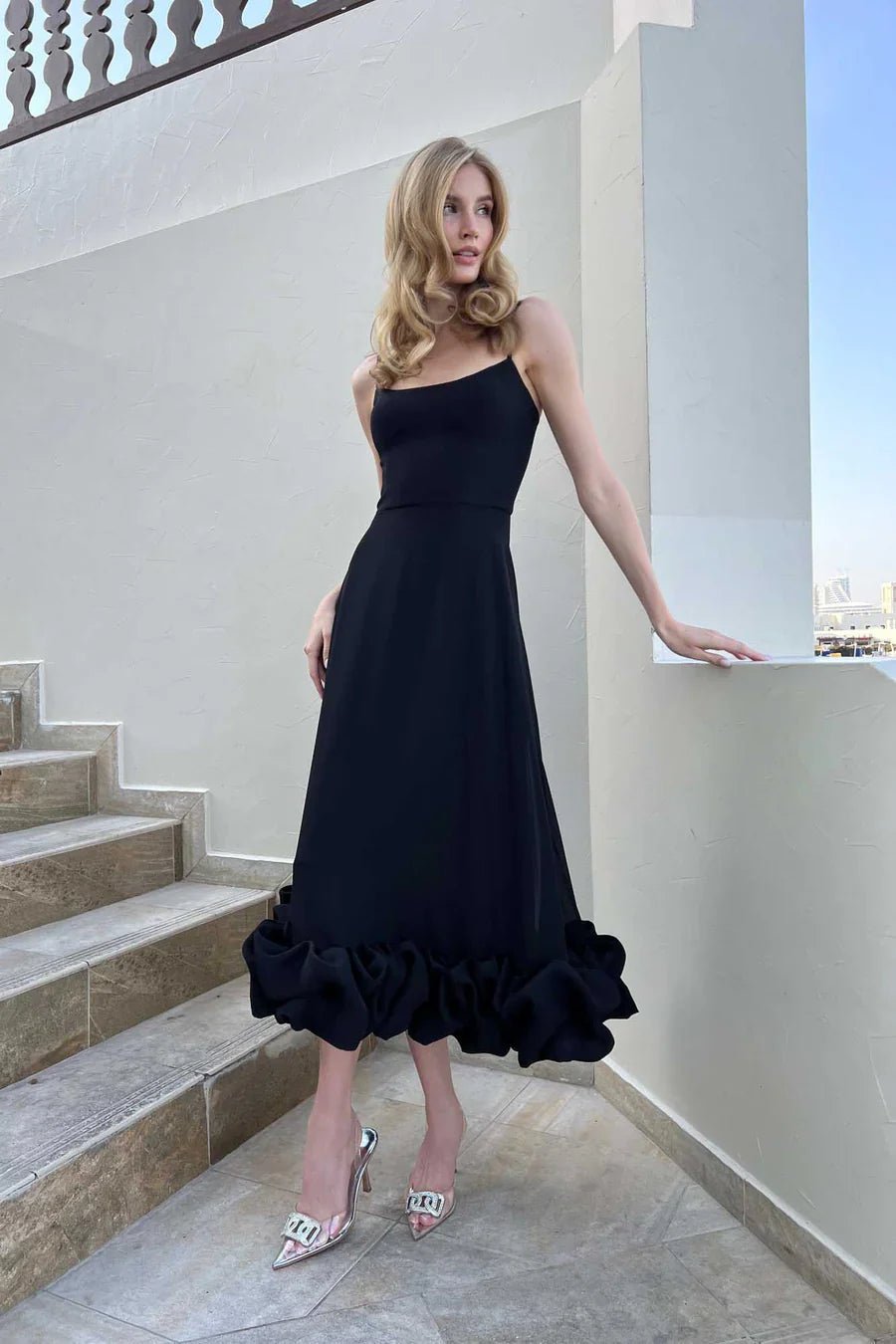 Robe midi femme — Une épaule, ourlet à volants, coupe ajustée
