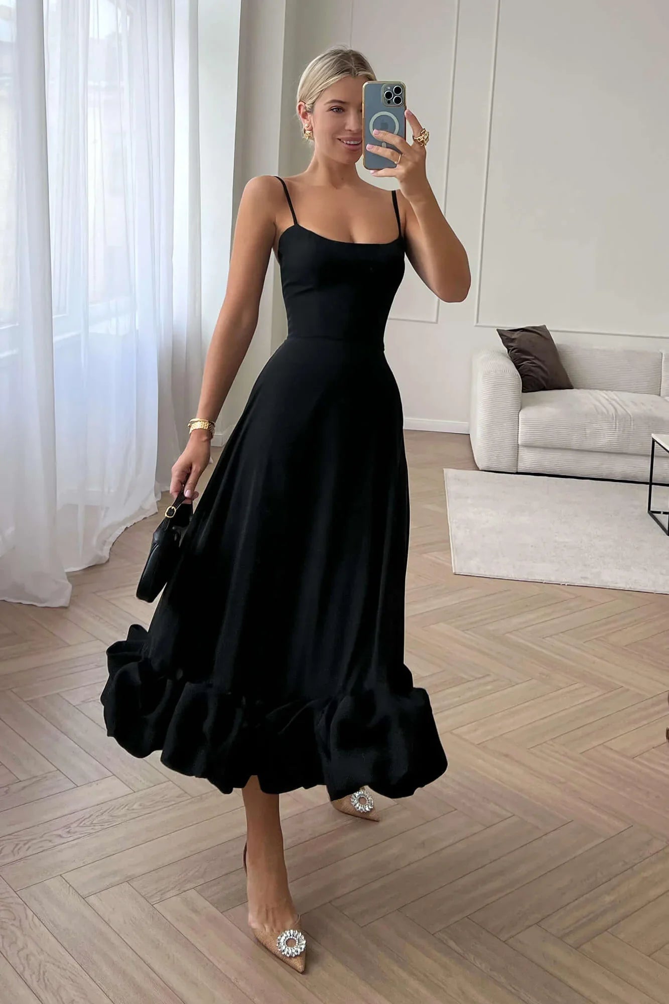 Midikleid für Damen — Ein-Schulter, Rüschensaum, figurbetont