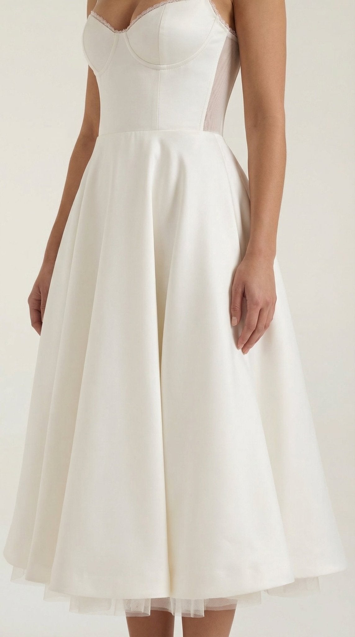 Damen Midikleid — Herzausschnitt & Spaghettiträger