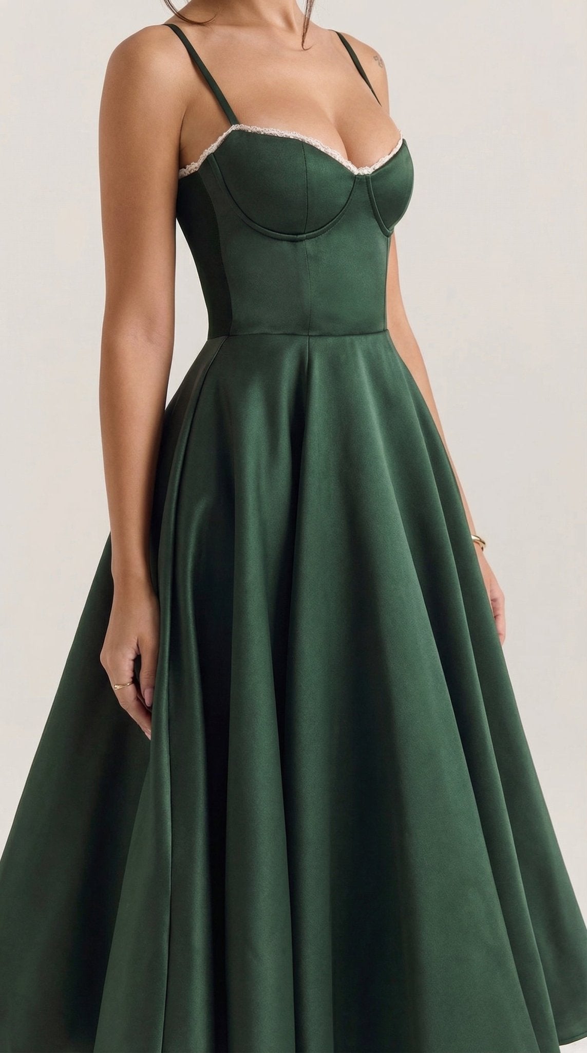 Damen Midikleid — Herzausschnitt & Spaghettiträger
