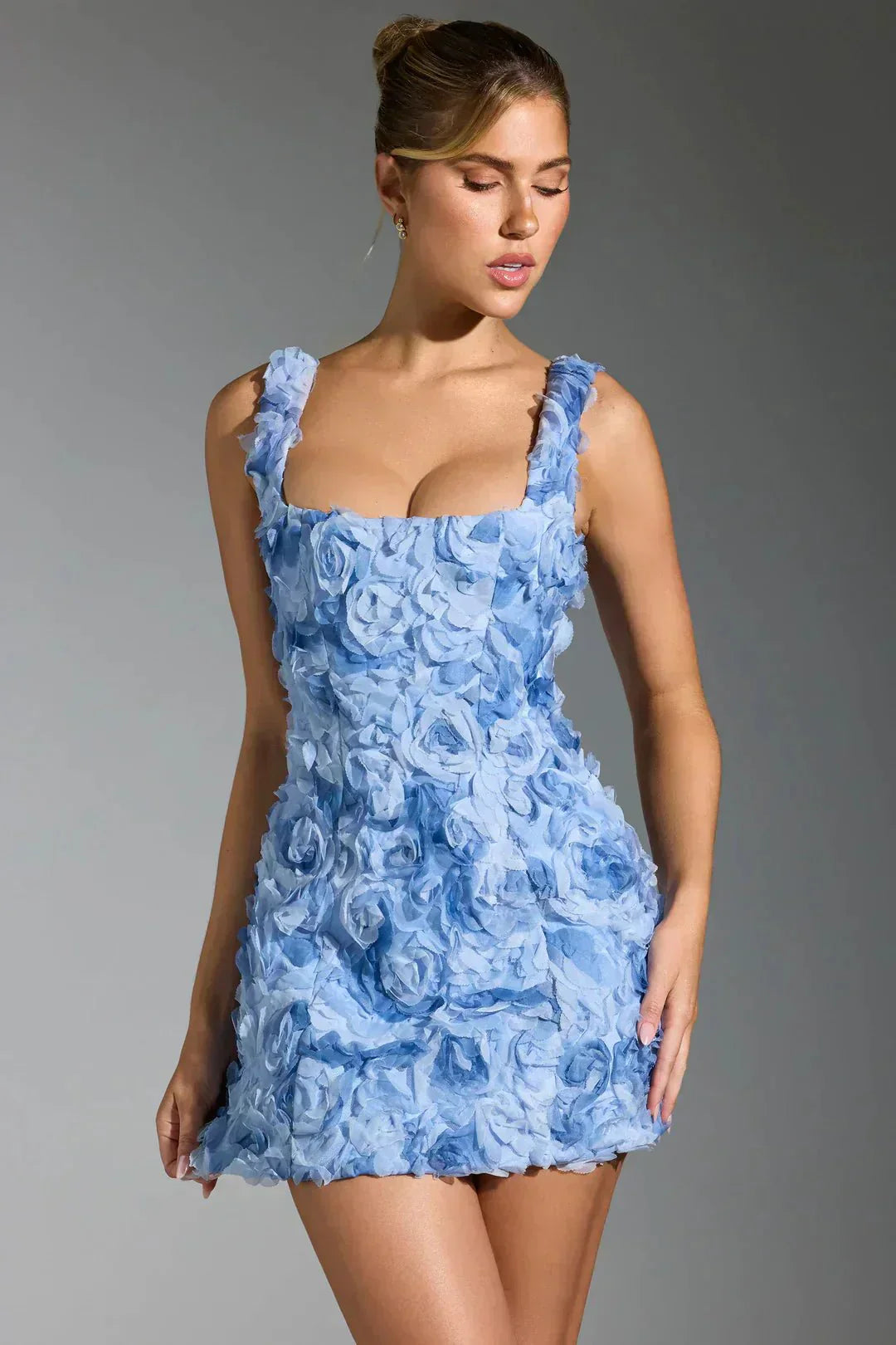 Robe mini femme — moulante col carré manches longues